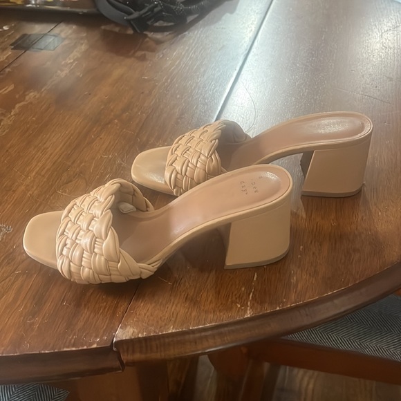 Mule Heels - Picture 2 of 3